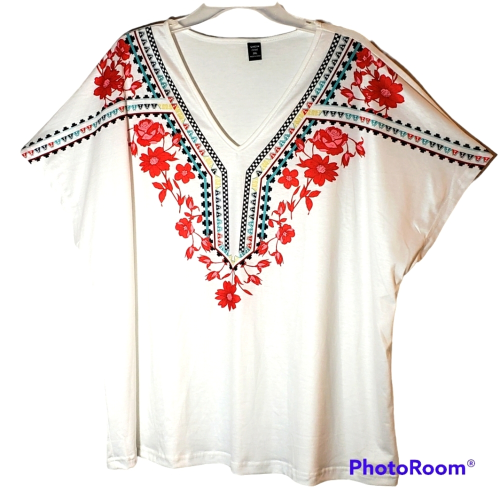 Shein women's plus size 2X Aztec floral print pullover top. 668
